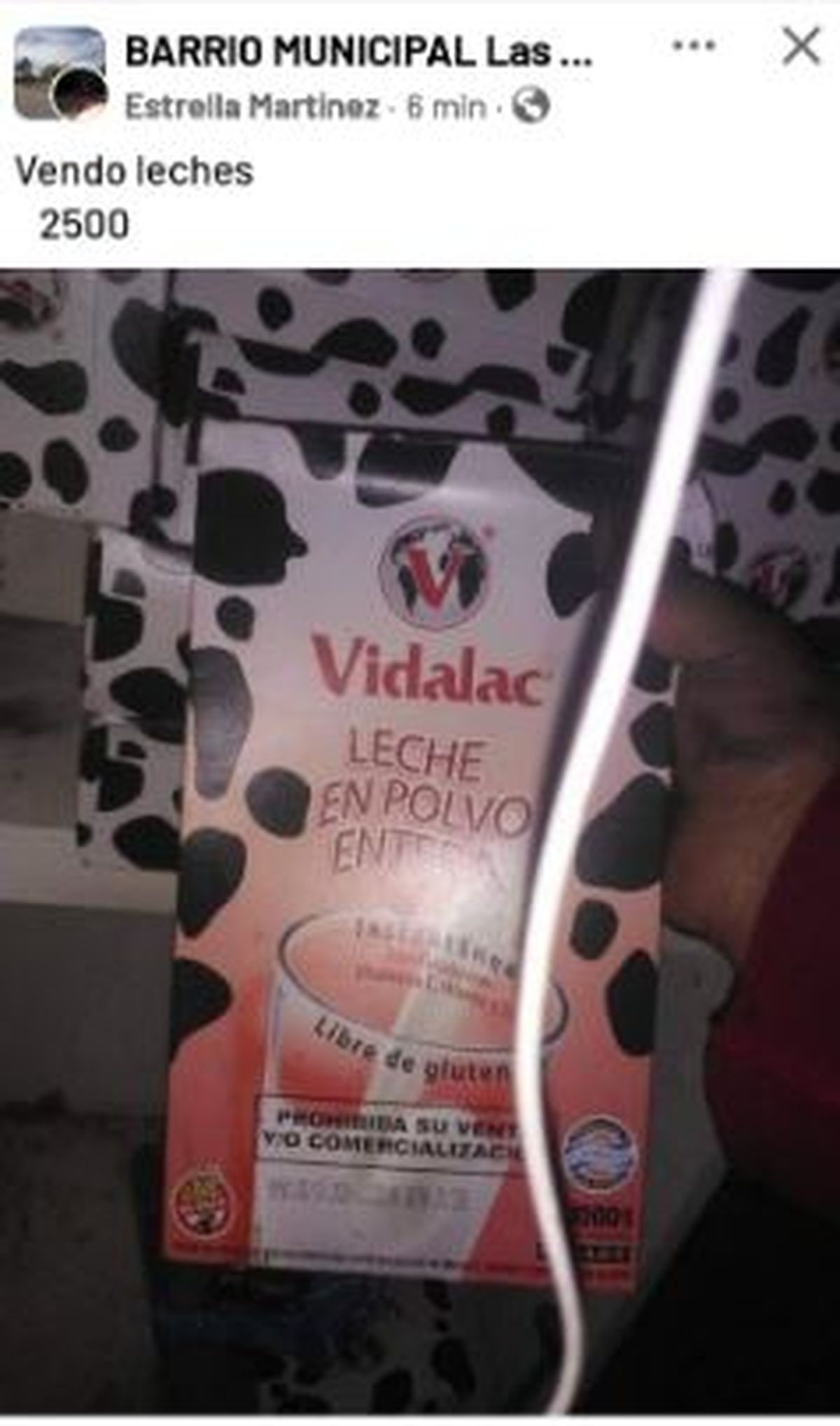 Un usuario de Facebook vende los sachets de leche a $2.500. Un usuario de Facebook vende los sachets de leche a $2.500.