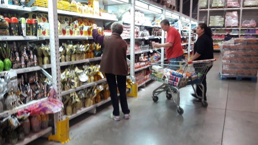 Según el gerente general del Tadicor, el consumo ha ido creciendo con respecto a meses anteriores pero aún no alcanza para que haya un repunte del sector. Según el gerente general del Tadicor, el consumo ha ido creciendo con respecto a meses anteriores pero aún no alcanza para que haya un repunte del sector.